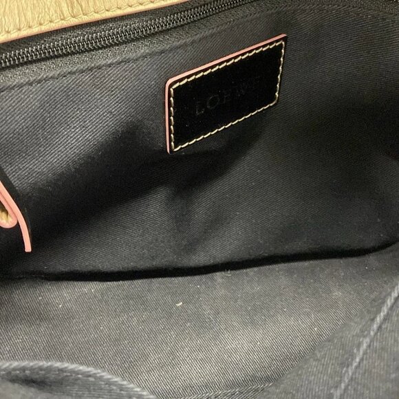 LOEWE Macadam Black Pink PVC Patent Leather Shoulder Bag 296-080925 - Picture 13 of 14